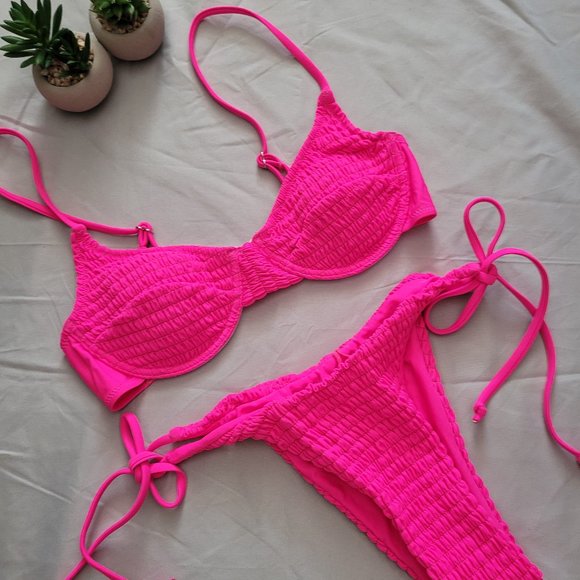 3/$30 ZAFUL Neon Smocked Underwire Bikini